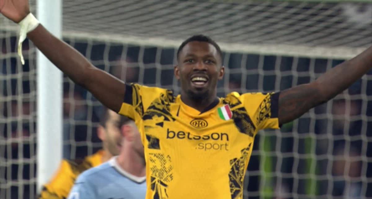 趋激烈和均 趋激烈和均